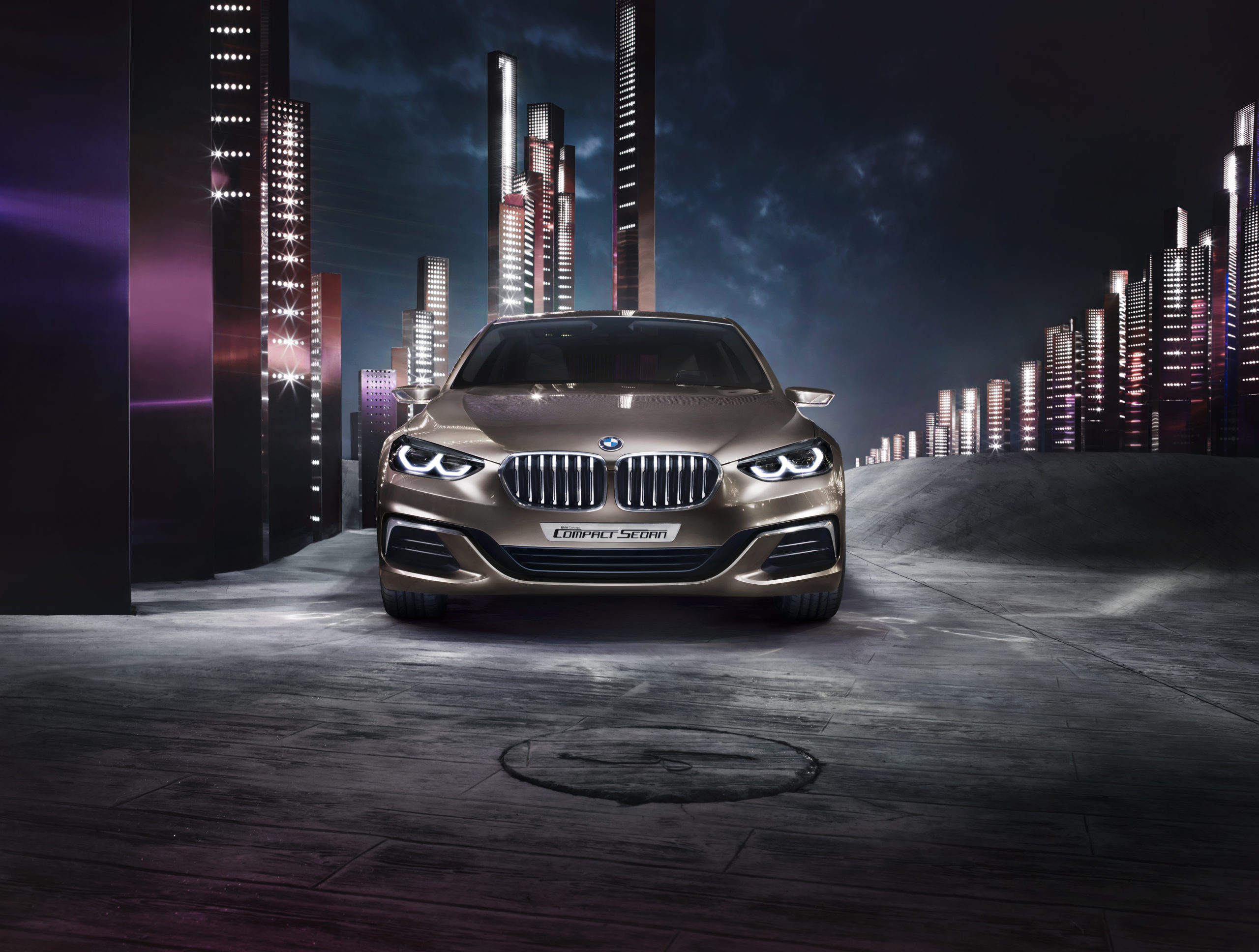 Jenny Cremer - Anke Luckmann – BMW Sedan