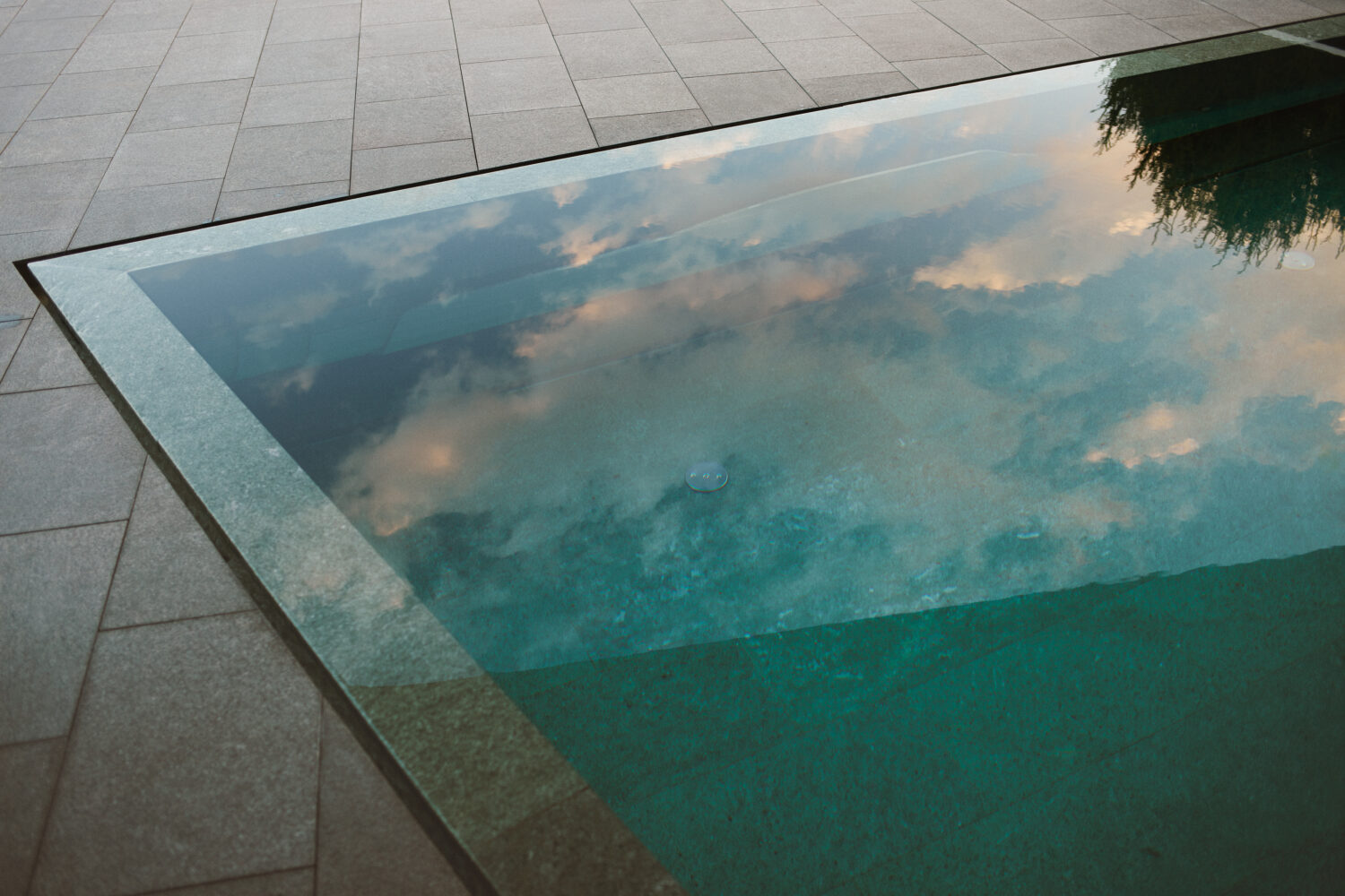 Jenny Cremer - Markus Müller – Pool - Work